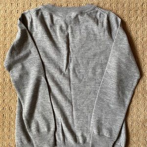 V neck sweater